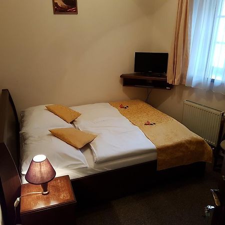 Hotel Barbora Чеський Крумлов Екстер'єр фото
